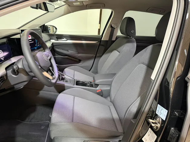 VW Golf 1.5 TSI Basis
