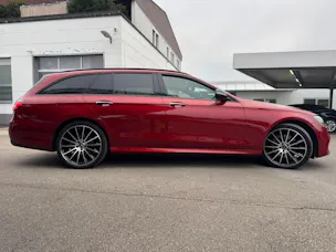 MERCEDES-BENZ E 220 d AMG Line 4Matic 9G-Tronic