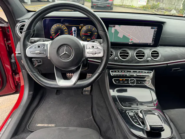 MERCEDES-BENZ E 220 d AMG Line 4Matic 9G-Tronic