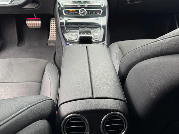 MERCEDES-BENZ E 220 d AMG Line 4Matic 9G-Tronic
