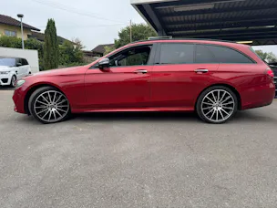 MERCEDES-BENZ E 220 d AMG Line 4Matic 9G-Tronic