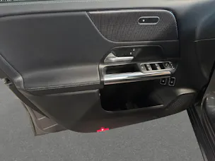 MERCEDES-BENZ B 250 e Progressive