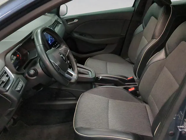 RENAULT Clio 1.6 E-Tech Intens