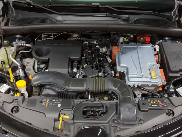 RENAULT Clio 1.6 E-Tech Intens