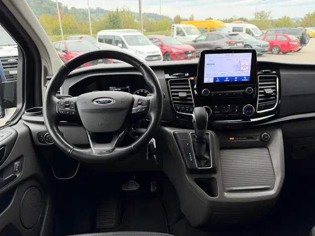FORD Tourneo Custom 320 L1H1 Sport A