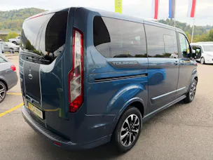 FORD Tourneo Custom 320 L1H1 Sport A