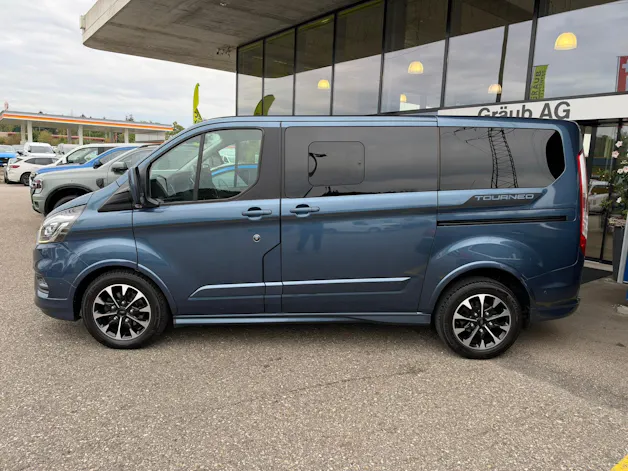 FORD Tourneo Custom 320 L1H1 Sport A