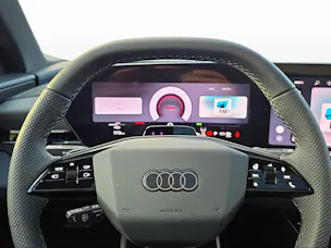 AUDI Q6 e-tron quattro