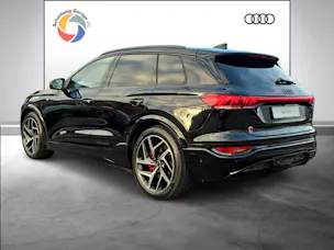 AUDI Q6 e-tron quattro