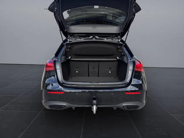 MERCEDES-BENZ A 220 AMG Line 4matic