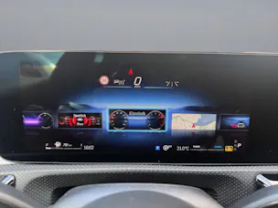MERCEDES-BENZ A 220 AMG Line 4matic