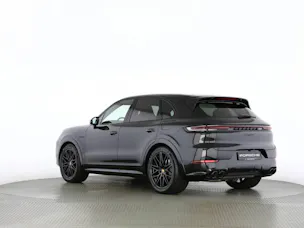 PORSCHE Cayenne E-Hybrid Black Edition