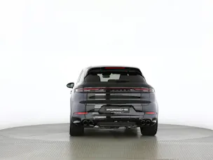 PORSCHE Cayenne E-Hybrid Black Edition
