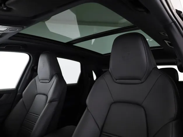 PORSCHE Cayenne E-Hybrid Black Edition