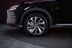 BYD Seal U DM-i Design AWD Seal U DM-i Design AWD / Panorama / Head-Up Display / 360 Kamera