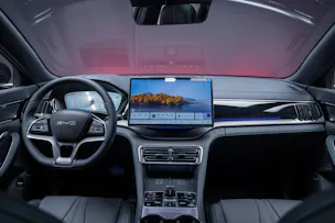 BYD Seal U DM-i Design AWD Seal U DM-i Design AWD / Panorama / Head-Up Display / 360 Kamera