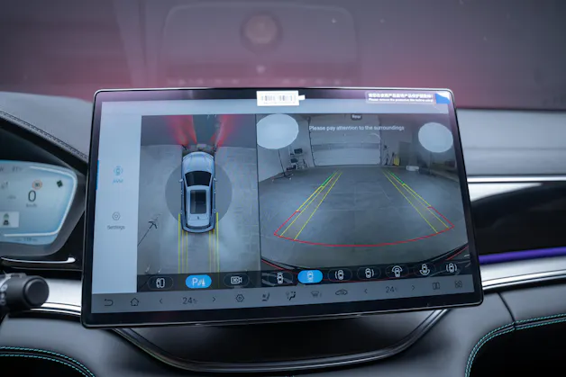 BYD Seal U DM-i Design AWD Seal U DM-i Design AWD / Panorama / Head-Up Display / 360 Kamera