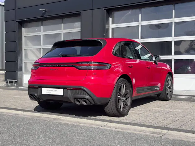 PORSCHE Macan T