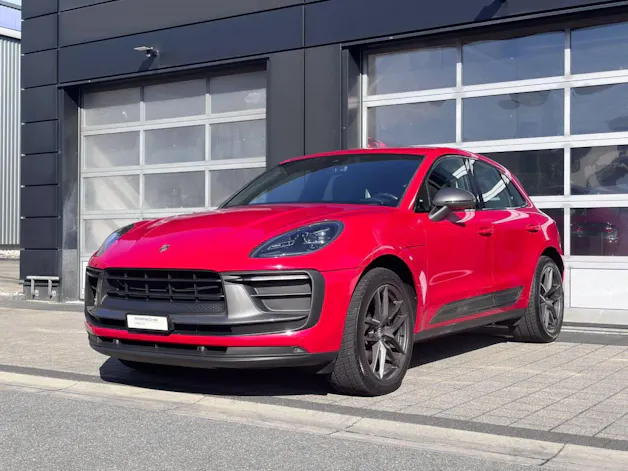 PORSCHE Macan T