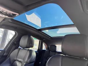 PORSCHE Macan T