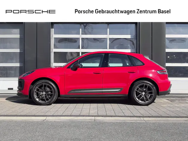 PORSCHE Macan T
