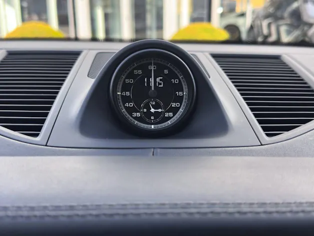 PORSCHE Macan T