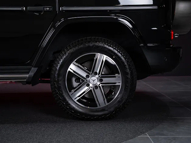 MERCEDES-BENZ G 450 d AMG Line / Burmester / Schiebedach / 360° Kamera
