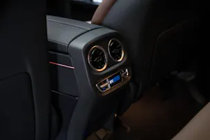 MERCEDES-BENZ G 450 d AMG Line / Burmester / Schiebedach / 360° Kamera