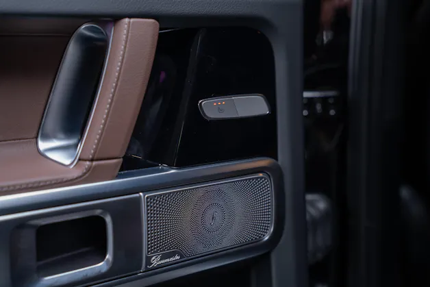 MERCEDES-BENZ G 450 d AMG Line / Burmester / Schiebedach / 360° Kamera
