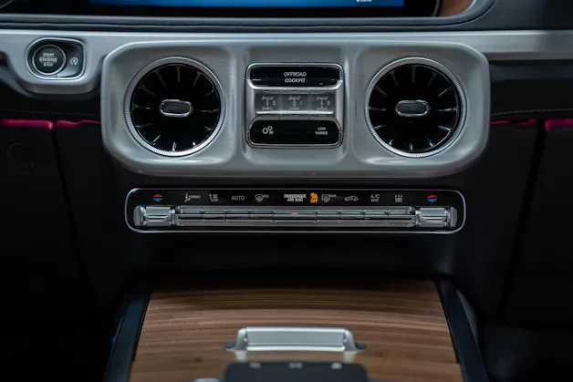MERCEDES-BENZ G 450 d AMG Line / Burmester / Schiebedach / 360° Kamera