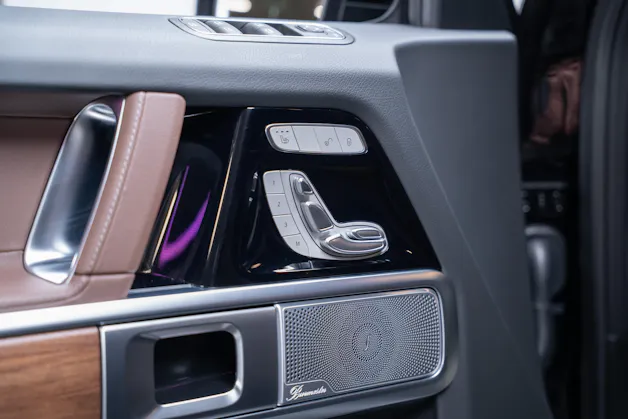 MERCEDES-BENZ G 450 d AMG Line / Burmester / Schiebedach / 360° Kamera