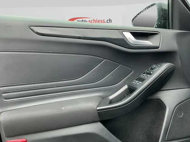 FORD Focus 1.0 Ecoboost ST-Line Automat