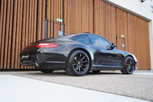 PORSCHE 911 CARRERA 4S PDK BLACK l 385 PS
