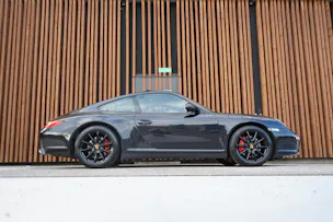 PORSCHE 911 CARRERA 4S PDK BLACK l 385 PS