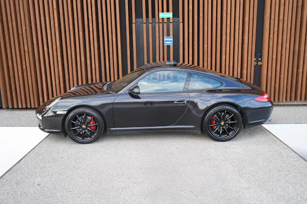 PORSCHE 911 CARRERA 4S PDK BLACK l 385 PS
