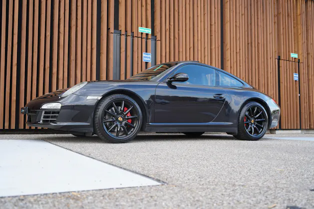 PORSCHE 911 CARRERA 4S PDK BLACK l 385 PS