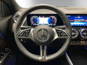 MERCEDES-BENZ GLA 250 e EQ Star 8G-DCT