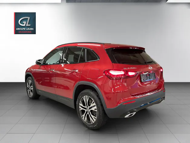 MERCEDES-BENZ GLA 250 e EQ Star 8G-DCT