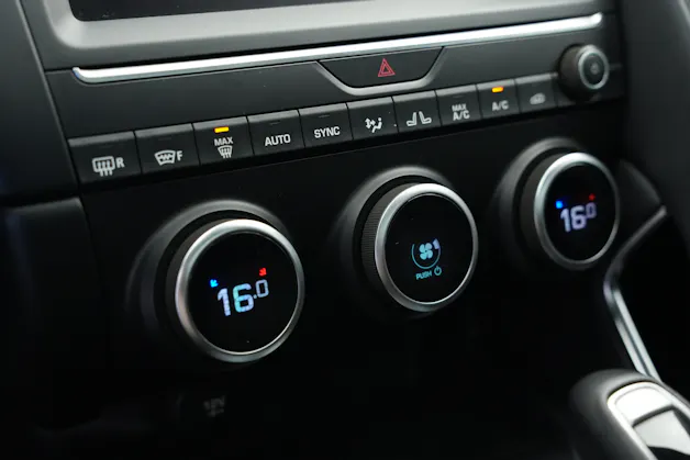 Jaguar E-Pace 2.0d D150 S AWD Automatik