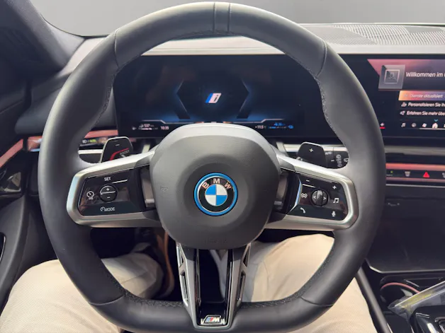 BMW 530e xDrive Touring M Sport Pro Steptronic