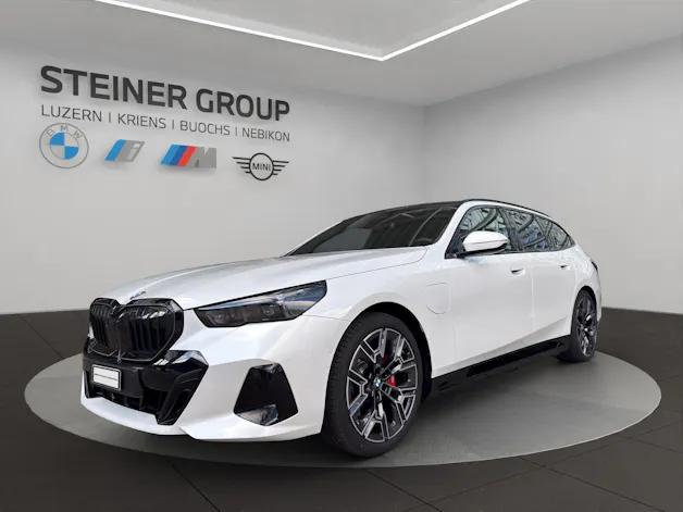 BMW 530e xDrive Touring M Sport Pro Steptronic