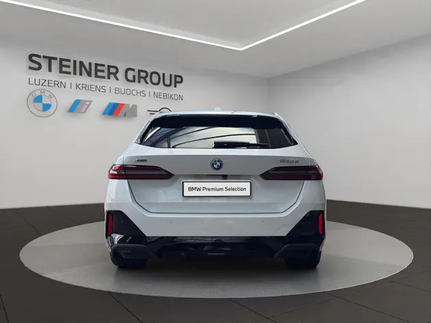 BMW 530e xDrive Touring M Sport Pro Steptronic