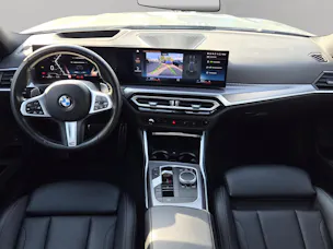 BMW 320d xDrive 48V Touring Steptronic M Sport