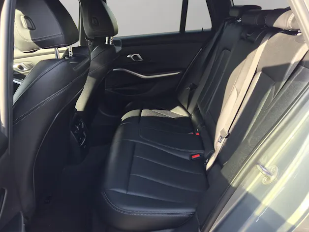 BMW 320d xDrive 48V Touring Steptronic M Sport