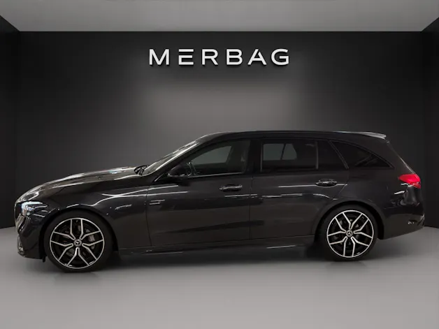 MERCEDES-BENZ C 220 d T 4Matic AMG Line