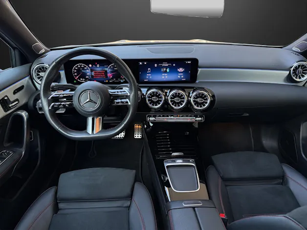 MERCEDES-BENZ A 180 AMG Line 7G-DCT Sedan