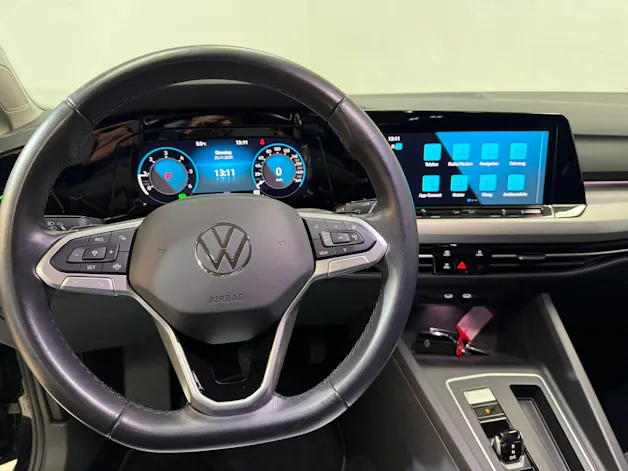 VW Golf 2.0 TDI Life DSG 4Motion