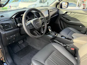 ISUZU CrewCab Nitro Sport 2.2 DMS AT 4x4