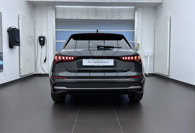 AUDI A3 Sportback TFSI 110 kW Attraction S tronic