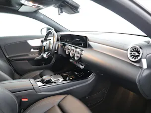 MERCEDES-BENZ CLA SB 250 AMG Line 4M 7G